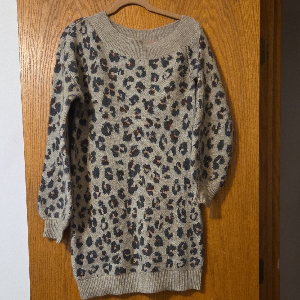 Steve Madden Animal Print Women's Sweater